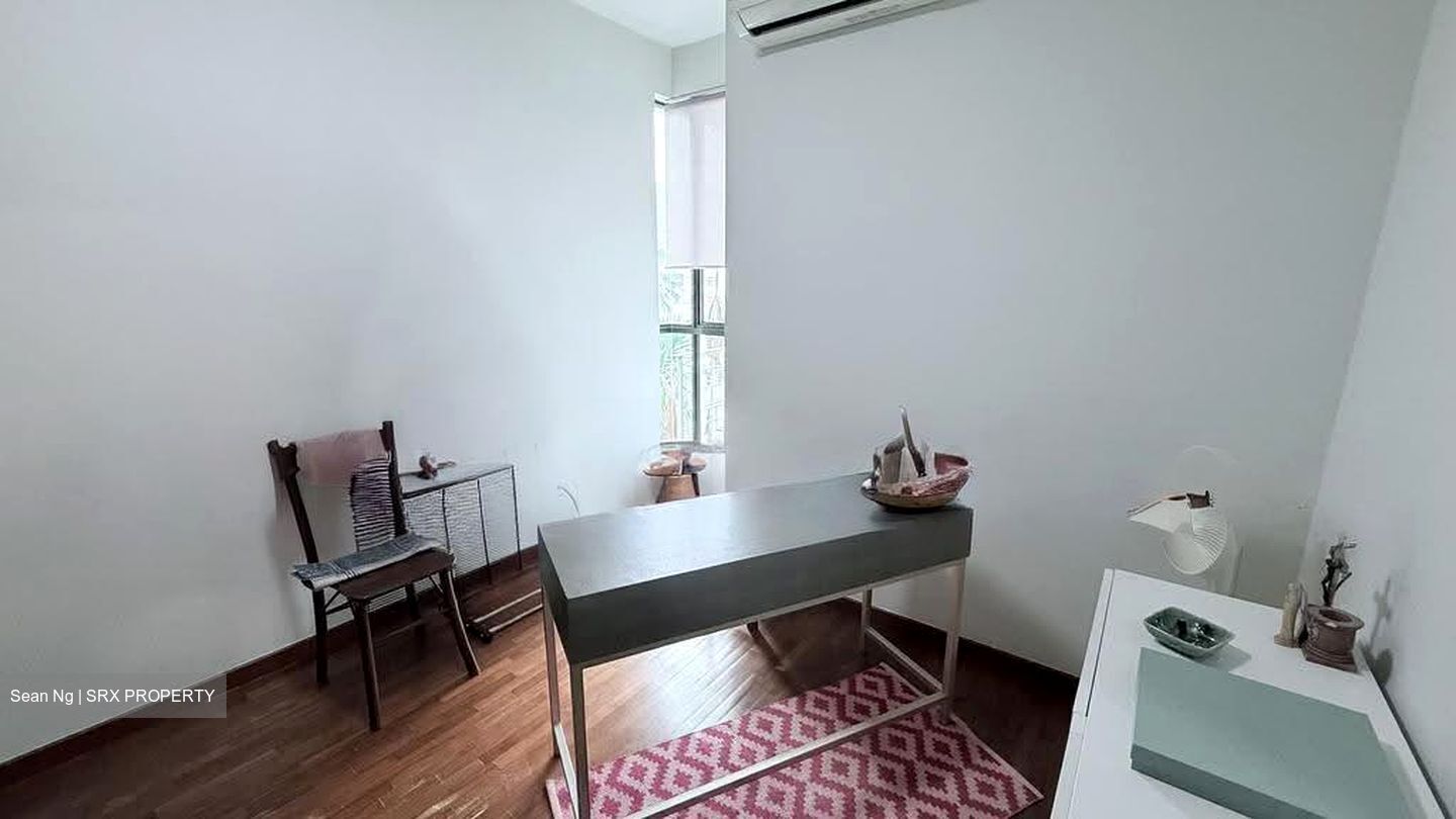 Hilltop Grove (D23), Condominium #630707661